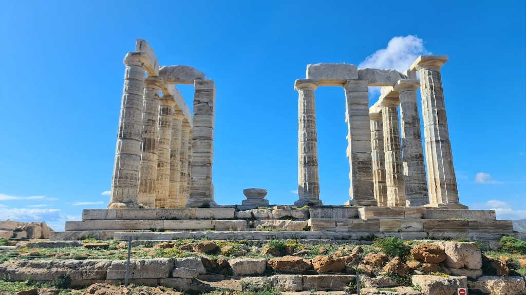 Hur påverkade det antika Greklands geografi dess utveckling